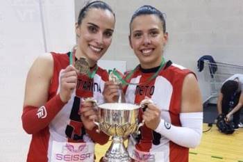 Dupla poveira campeã nacional de voleibol