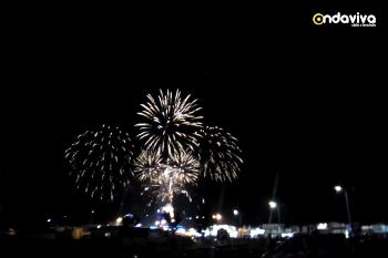 Eis o fogo de artifício da noitada de S.Pedro (vídeo)