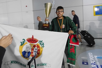 Joaquim Pereira e colegas trouxeram taça da Bélgica 