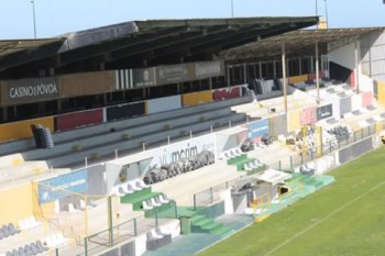 Obras nas bancadas do estádio em avaliação