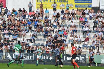 Varzim em queda e goleado na Póvoa